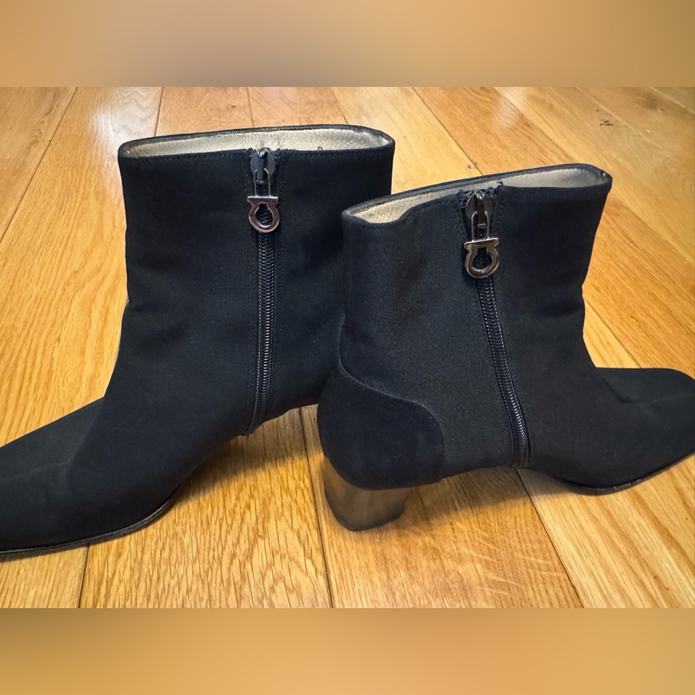 Salvatore Ferragamo Black Logo Zipper Boots Sz 8